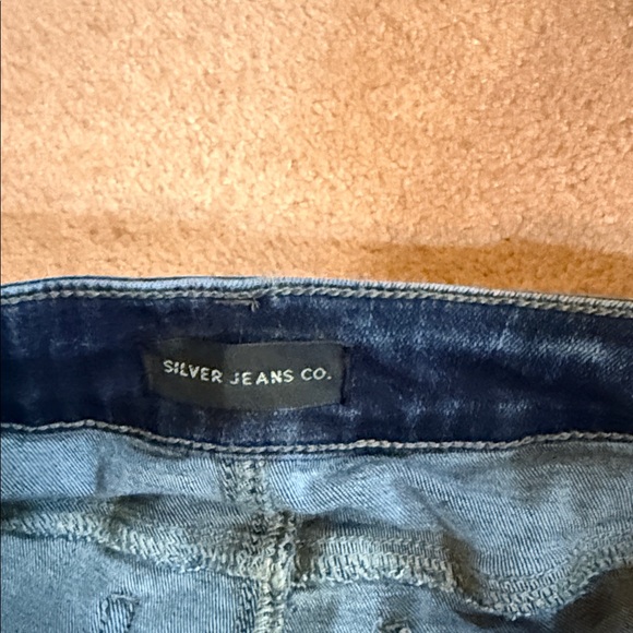 Classic Blue Women's Jeans - Picture 3 of 5